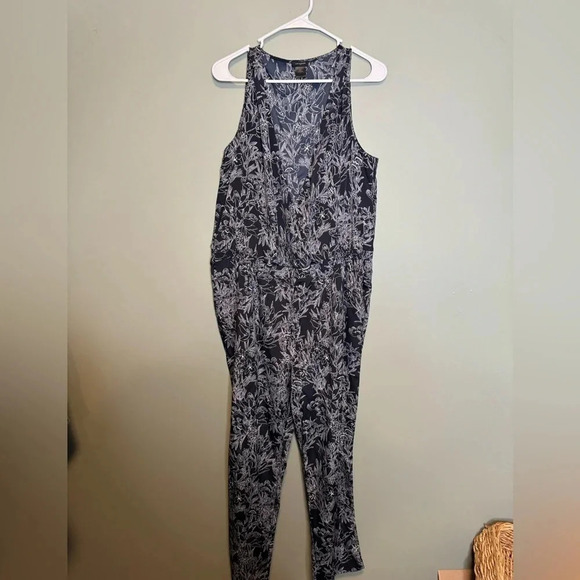 Ann Taylor Black & White Floral Sleeveless Deep V-Neck Jumper Size XL - Picture 1 of 6